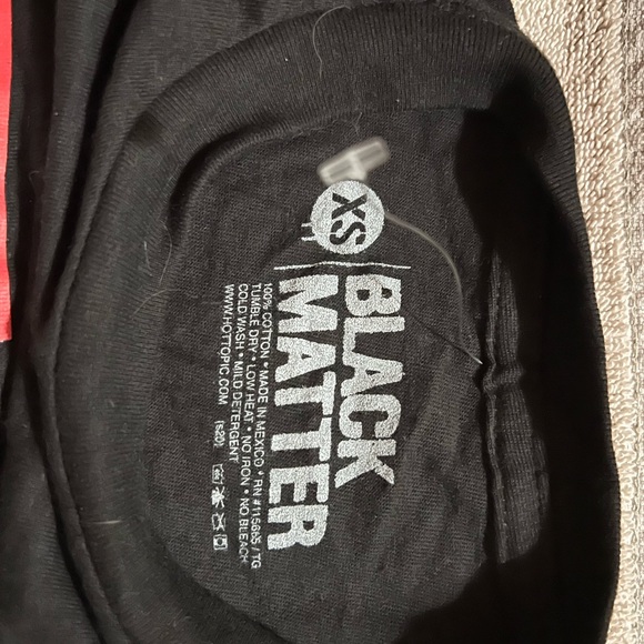 Corgis!!! Cute funny tshirt NWOT - Picture 2 of 2